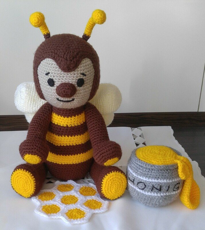 Häkelanleitung / Amigurumi / Bienchen Lilly Bee
