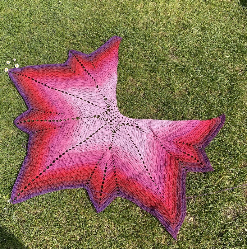 Häkelanleitung Tuch Ahornblatt