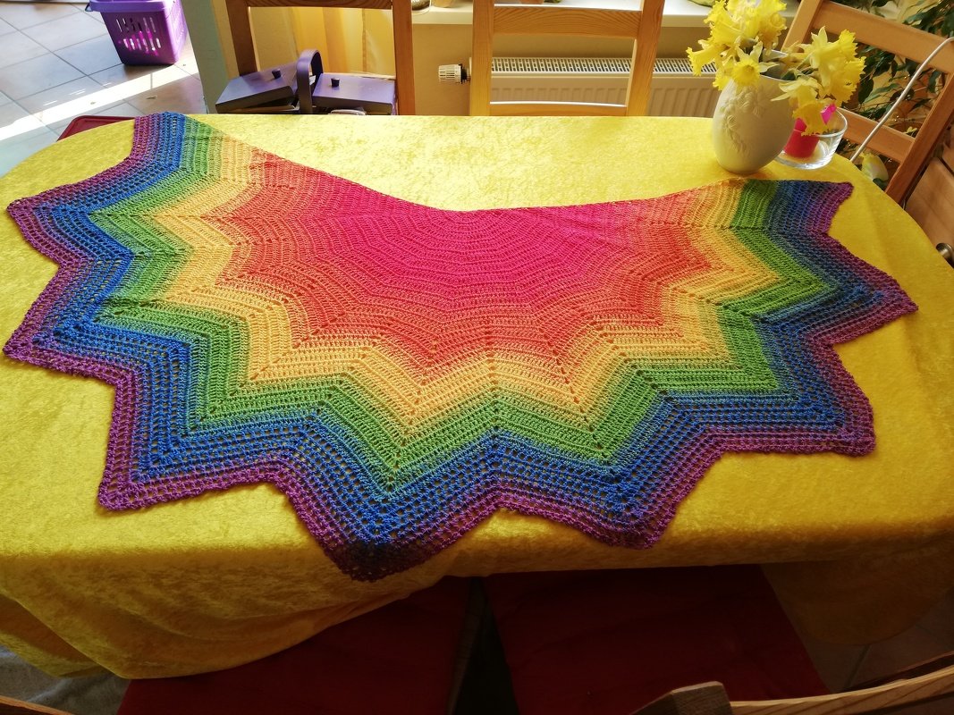 Häkelanleitung Sternentuch Pfauenauge