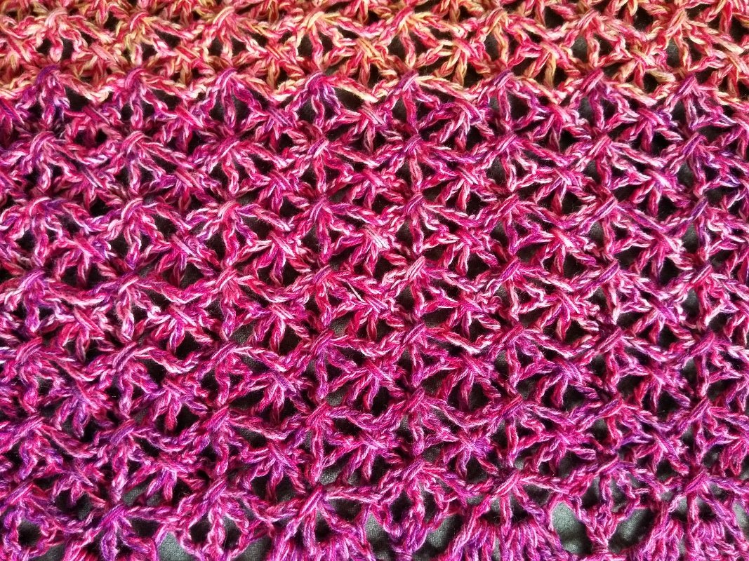 Gleitflug von MMdesign, asymmetrisches Tuch mit abwechslungsreicher Bordüre