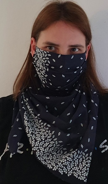 Tolle Anleitung, hat sehr gut geklappt. Ich bin sehr zufrieden mit dem Ergebnis. Nur die Gummibänder waren für mich etwas zu lang, aber da kann man sich mit einem Knoten helfen. Diese Anleitung ist sehr empfehlenswert, selbst für Nähanfänger wie mich.