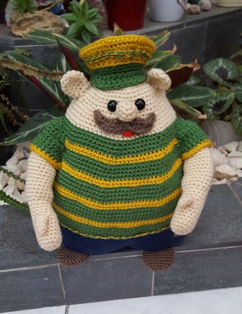 Hallo, ich bin Knut, der Bruder von Kapitän Piet.
Es war einfach zu häkeln und das Ergebnis ist einfach schön.