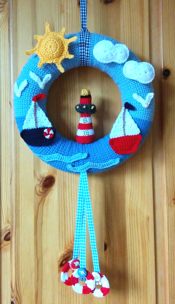 Hat super geklappt und sehr viel Spaß gemacht! Mein persönliches Highlight sind die kleinen Schäfchenknöpfe, die ich im Bastelladen gefunden habe :)