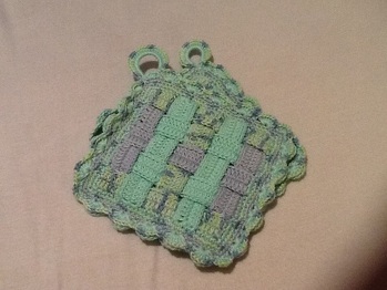 Bin leider nicht ganz mit der Größe hingekommen sieht aber trotzdem schön aus. Werde sie auf jeden Fall noch mak häkeln.