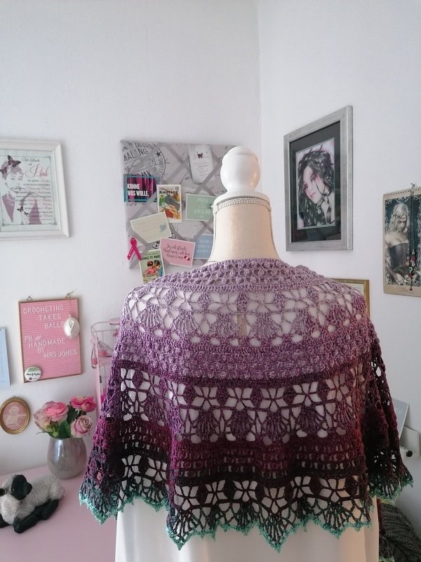 &quot;Botswana&quot; Crochet Shawl Crescent or Stole Bride Pattern