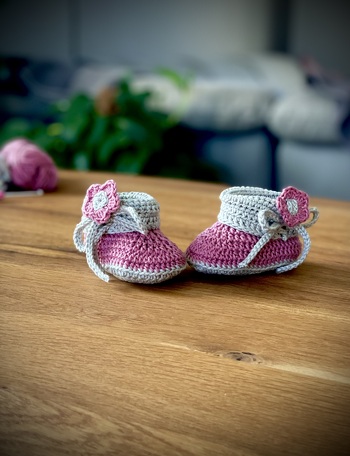 Süße Babyschuhe, leicht zu häkeln ❤️
#babyschuhe #häkeln
