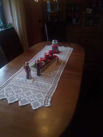 Super Anleitung wie immer.
Leider ist der Läufer länger geworden als in der Anleitung, und mein Tisch zu klein. Meine Schwester hat sich gefreut