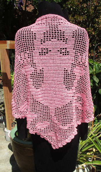 Used a knitting machine yarn-- polyester fiber; F hook