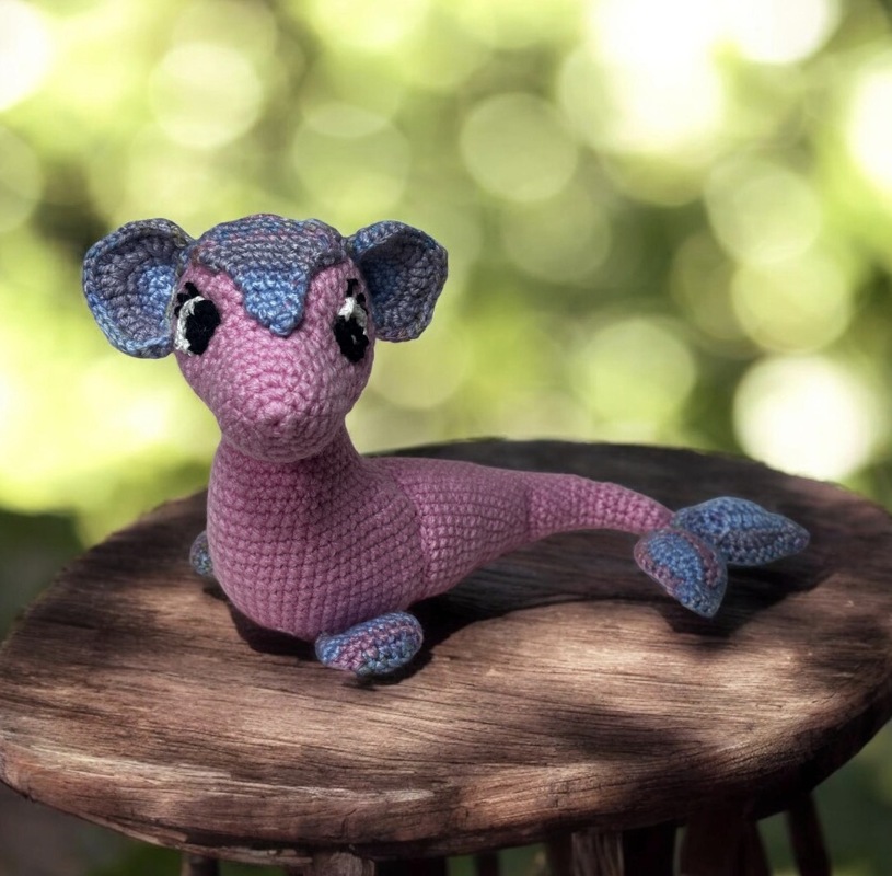 Häkelanleitung / Amigurumi / Sarafina, der Wasserdrache