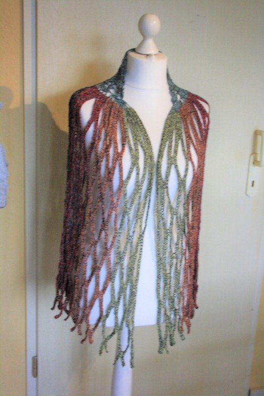 Halbrundes  Tuch "INTERNETZ"