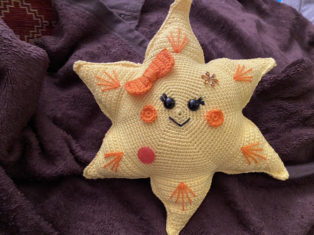 Häkelanleitung &quot;Schmuse-Sonne&quot;