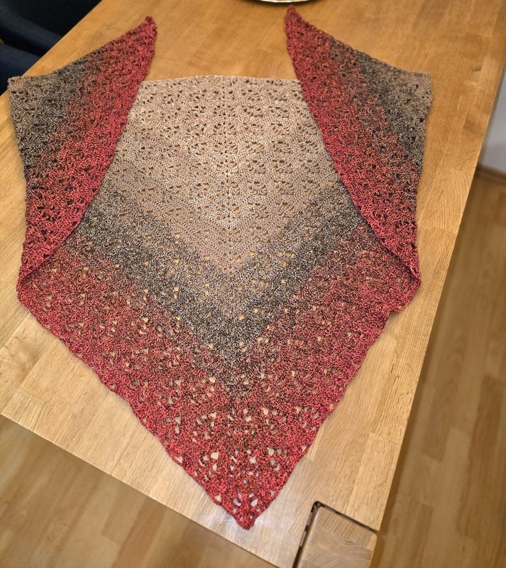 Tuch Tabea häkeln Häkeltuch Schultertuch Dreieckstuch Stola