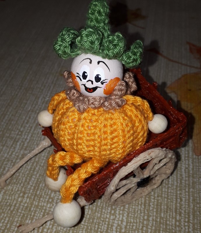 kleine Herbstlinge Set 1 Vogelscheuche und Kürbis Kantenhocker oder Anhänger zur Herbstdeko