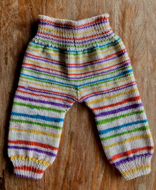 Babyhose Noah - Strickanleitung - 0 - 3 Monate