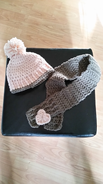 Ich muss ganz ehrlich sagen, mir ist die Anleitung nicht soo leicht gefallen... aber bei Fragen hab ich super schnell hilfreiche Antworten bekommen! Danke dafür! Und mit dem Ergebnis bin ich auch zufrieden. :)