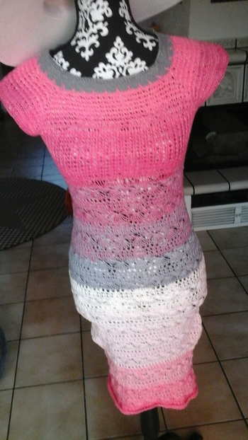 Meine total verrückte tunika als kleid es waren 1500ll 3 Fäden. Grosse 36 . Dürfte es ja probehäkel macht sehr viel Spaß