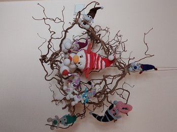 Die kleine Mini-Blubbi-Familie ist in einem Zeitraum von 2 Jahren entstanden. Es fing mit Einem an und die Beschenkte war so schockverliebt, dass zu jedem Geburtstag und Feiertag und auch mal zwischendurch einfach so einer dazukommen musste. Herzlichen Dank für diese tollen Anleitungen!