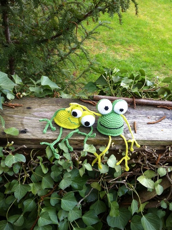 Eine megatolle Anleitung, es hat mir viel Spaß gemacht. Es werden nicht die letzten Frösche sein.