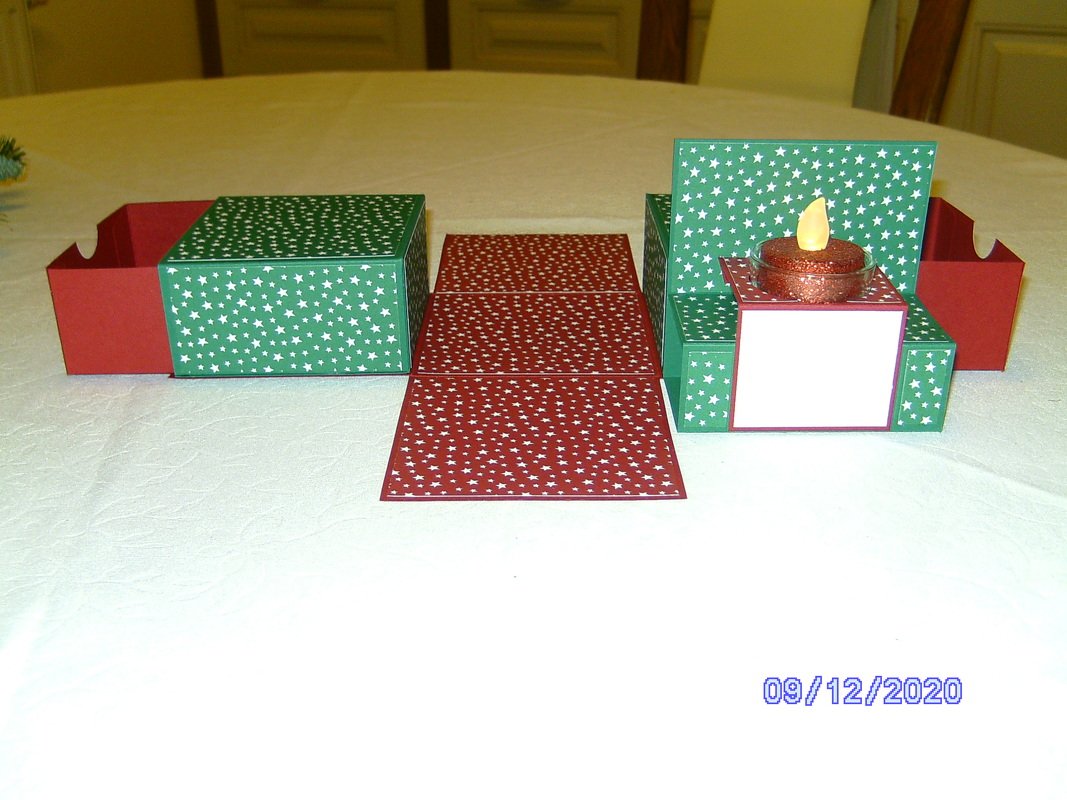 Weihnachtliche Explosionsbox mit Schubladen – Bastelvorlagen und Anleitung