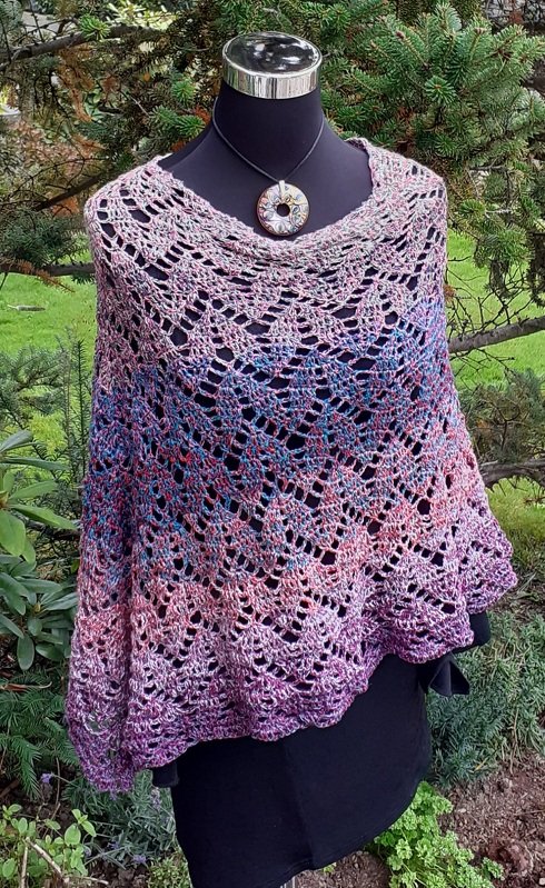 Servus Selb Schulterschmeichler (gehäkelt)