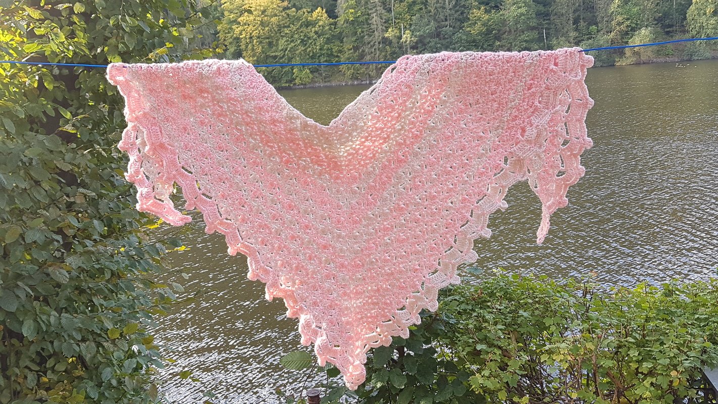 Zimbabwe Häkeltuch mit Knopf Anleitung