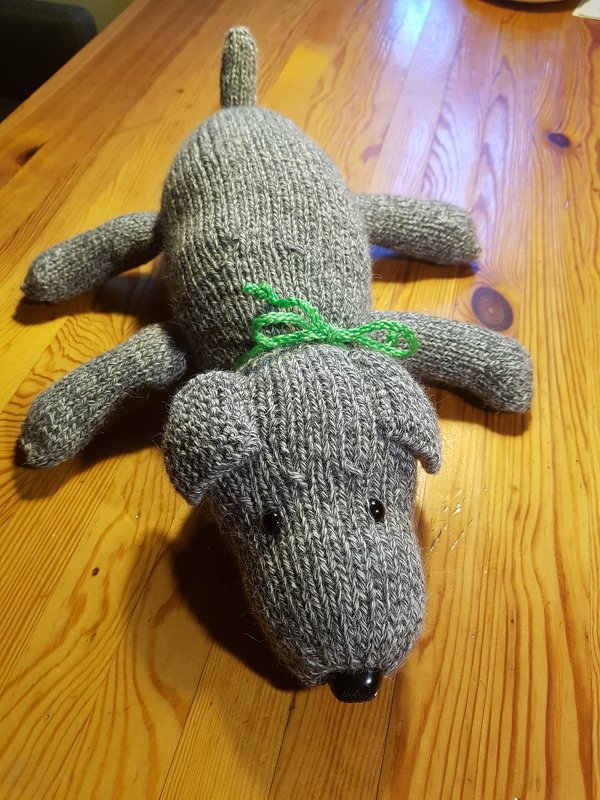 Strickanleitung Kuschelhund "Struppi"