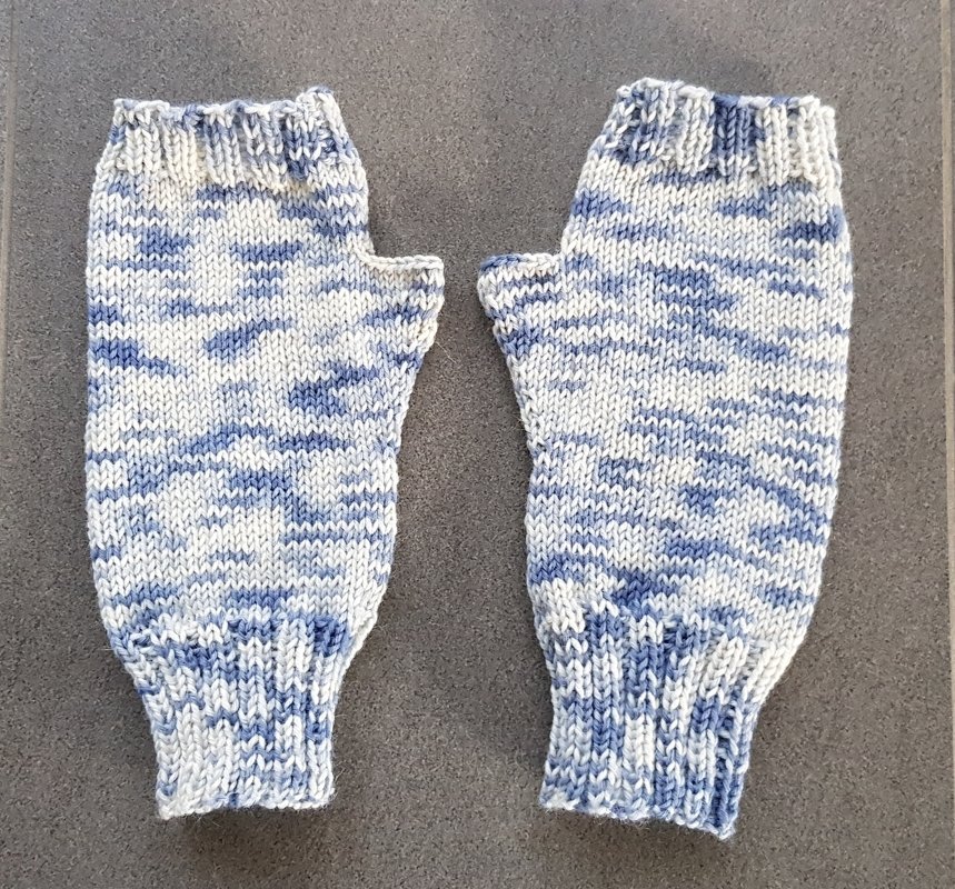 Handstulpen - Pulswärmer - mit Daumen - Strickanleitung