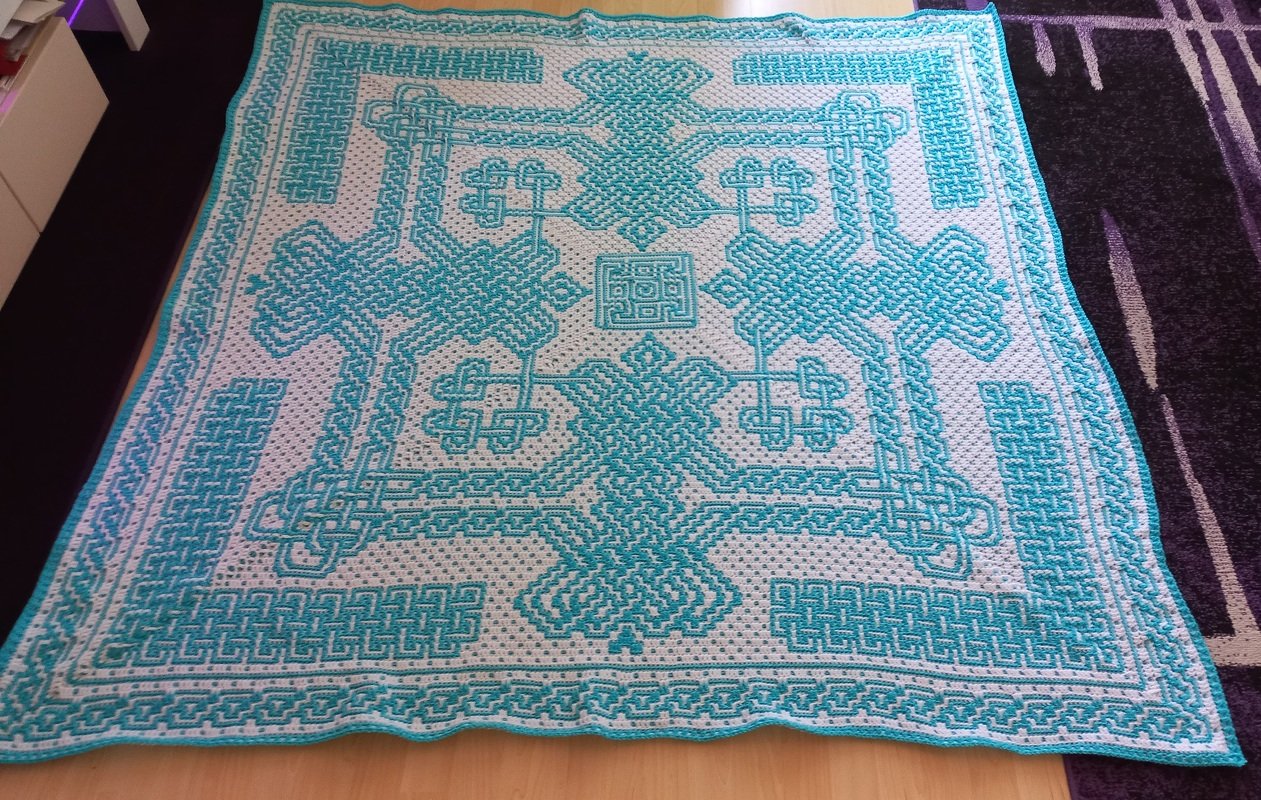 celtic heartknot blanket