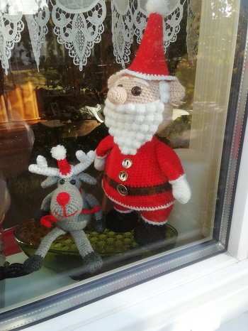 Alles gut gelungen. Gute Anleitung. Steht bei uns im Fenster und sieht nach draußen.