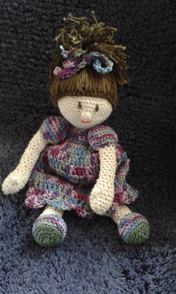 Paulina ist ein süßes Mädchen  geworden   . Die Anleitung war gut beschrieben  .