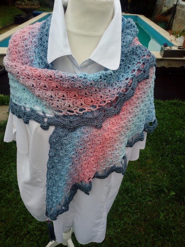 "Zambezi" - triangel shawl - crochet pattern