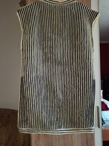 Ich habe mir eine Weste gestrickt