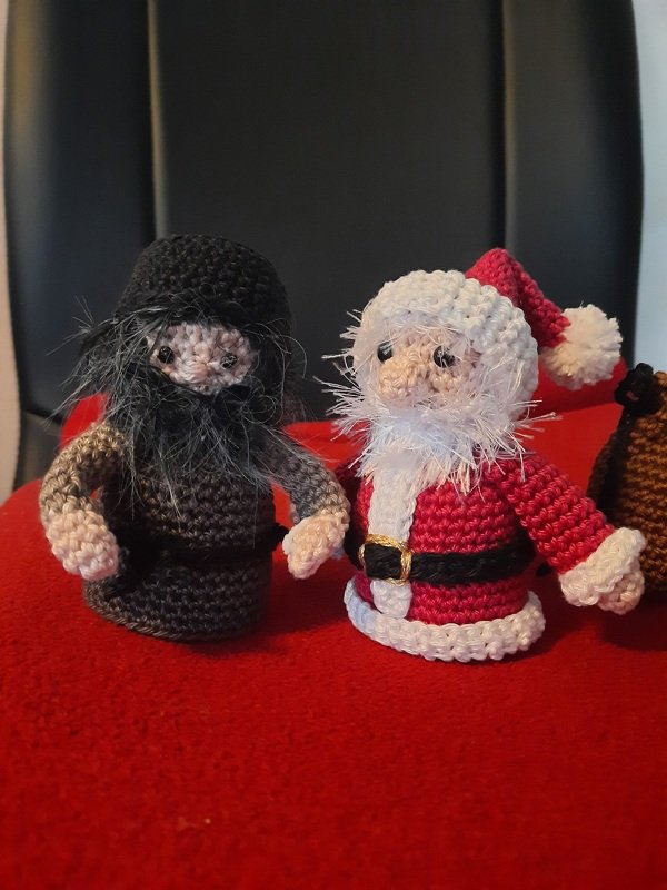 Häkelanleitung Eierwärmer Nikolaus