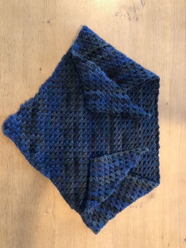 Häkelanleitung Kuscheliges Schaltuch Honigwaben