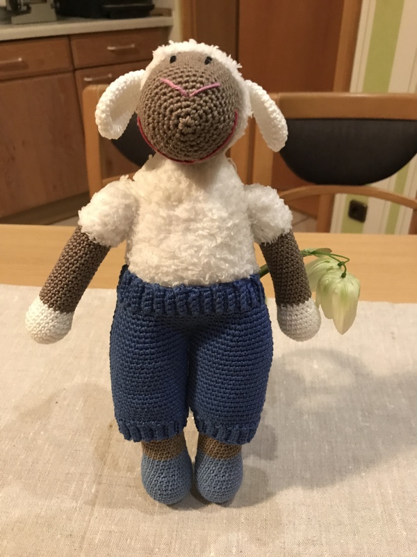 Häkelanleitung Fiete Schaf