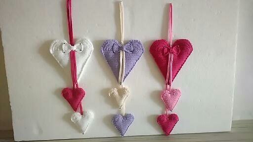 Hänge-Deko Herzen - super einfach und vielseitig - aus Wollresten