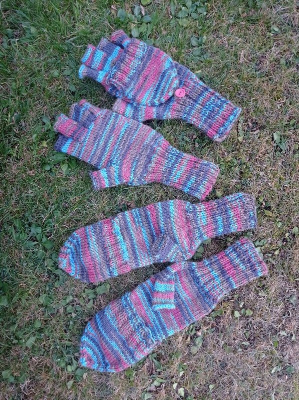 Strickanleitung &quot;Fingerlinge mit Klappe&quot;