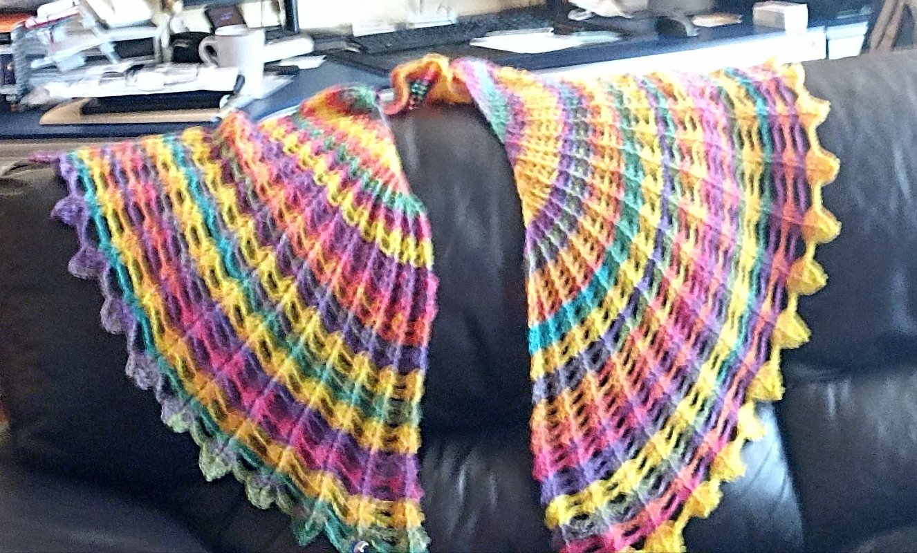 NEUES Tuchmuster:  Fächertuch "ABANICO"