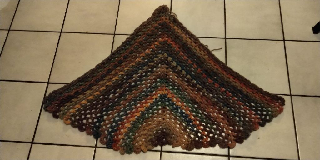 neues DreiecksTuchmuster &quot;Supereasy&quot; nur Luftmaschen + feste Maschen!