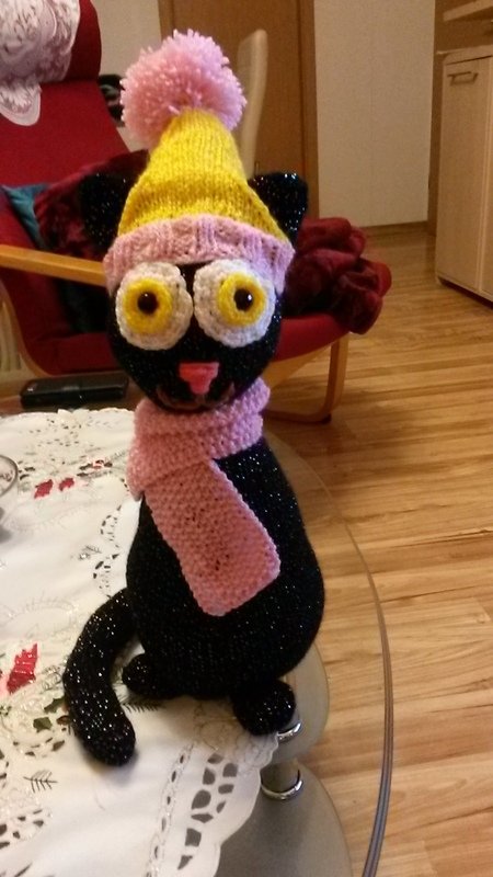 Free knitting pattern - Steffi the Cat