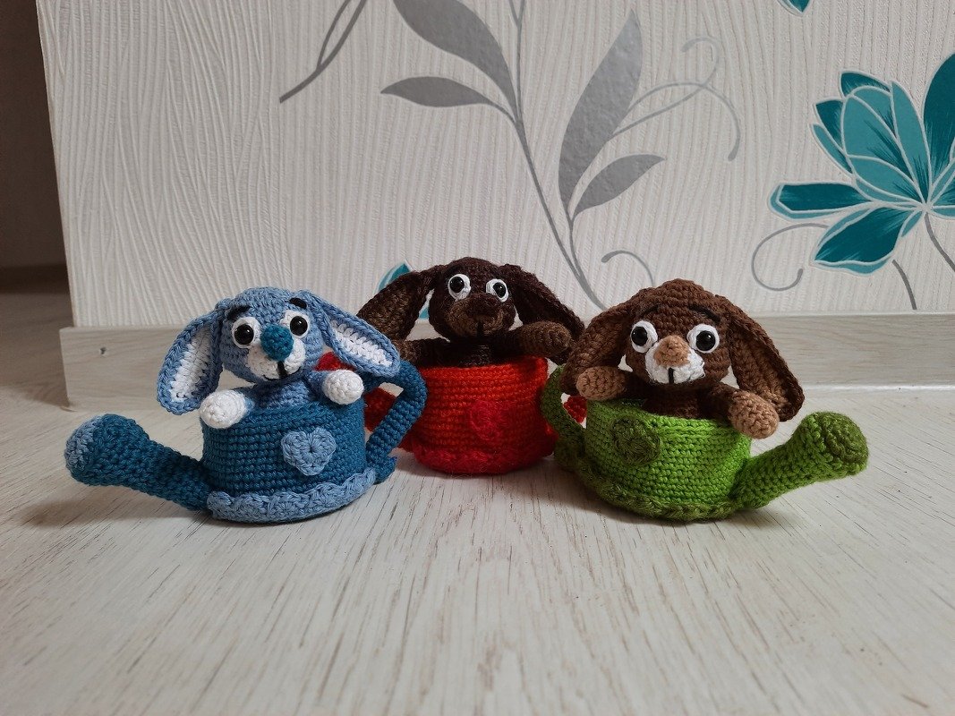 Häkelanleitung Häschen in der Gießkanne