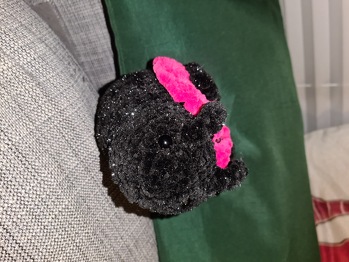 Sehr süßer Käfer, die Anleitung ist prima, ich habe eine Minispieluhr in den Käfer eingebaut, wird heiß und innig geliebt