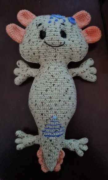 Das Axolotl zu häkeln nach der sehr guten Anleitung Hat Spaß gemacht,  meine Enkelkinder werden sich freuen
#gehäkelt #Axolotl