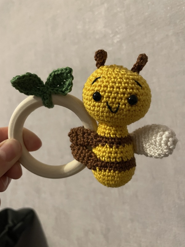Crochet pattern Bee baby rattle