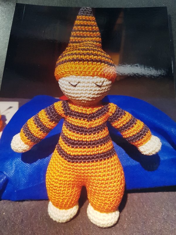 Häkelanleitung für einfaches Baby-Püppchen