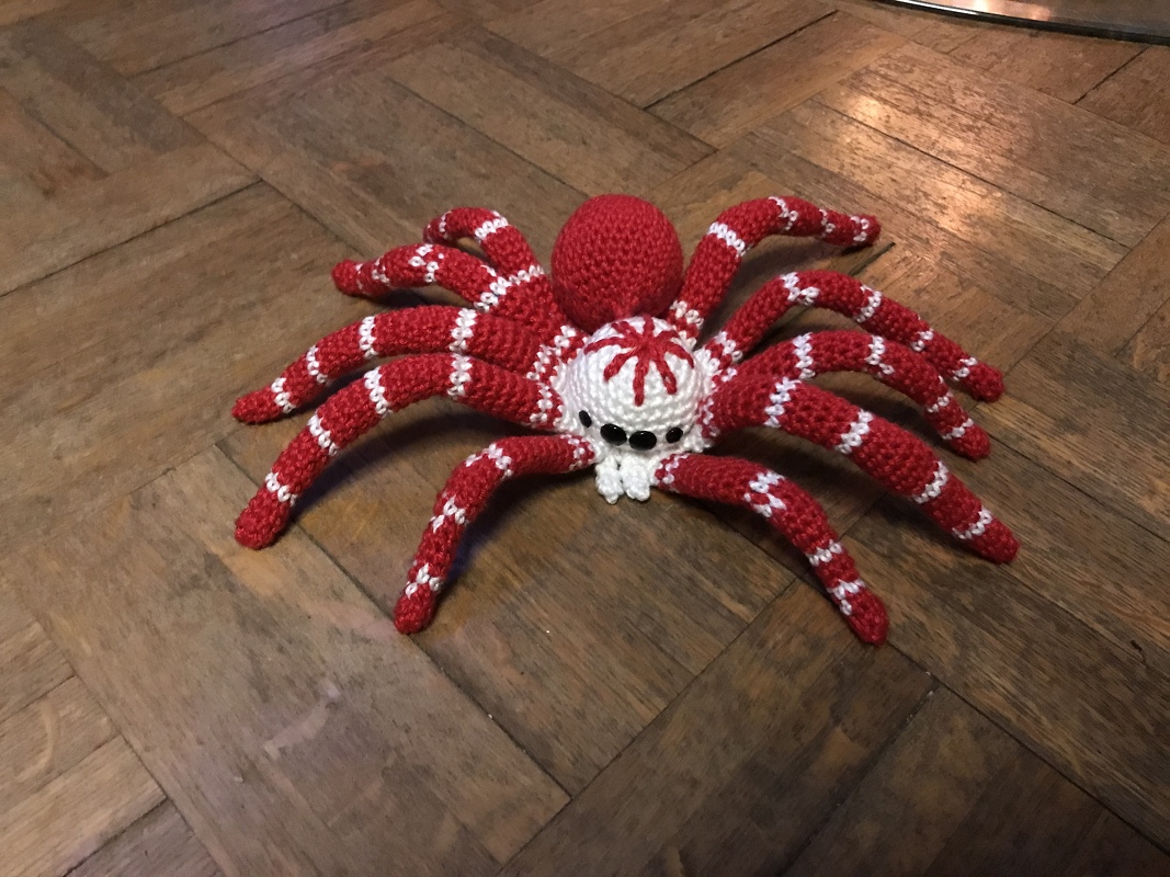 Blume Dahlia - einfache Amigurumi Häkelanleitung