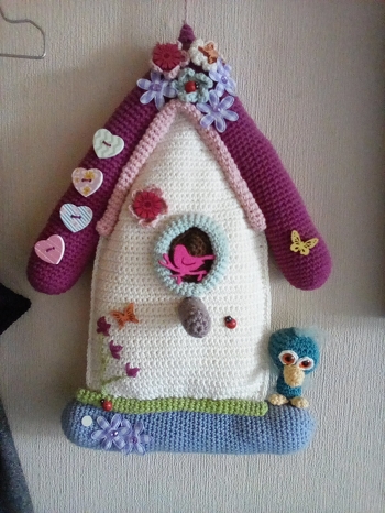 Hat super Spaß gemacht.... Hier eine Frühlingshafte Villa....