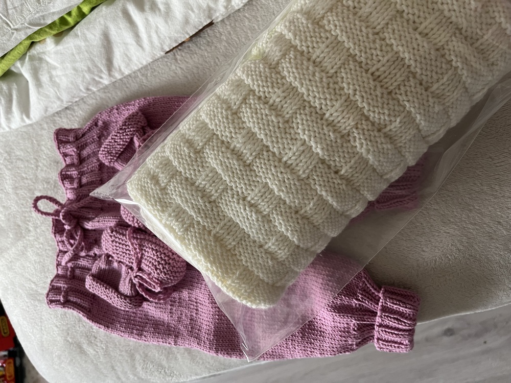 Baby pants - 3 sizes - knitting pattern