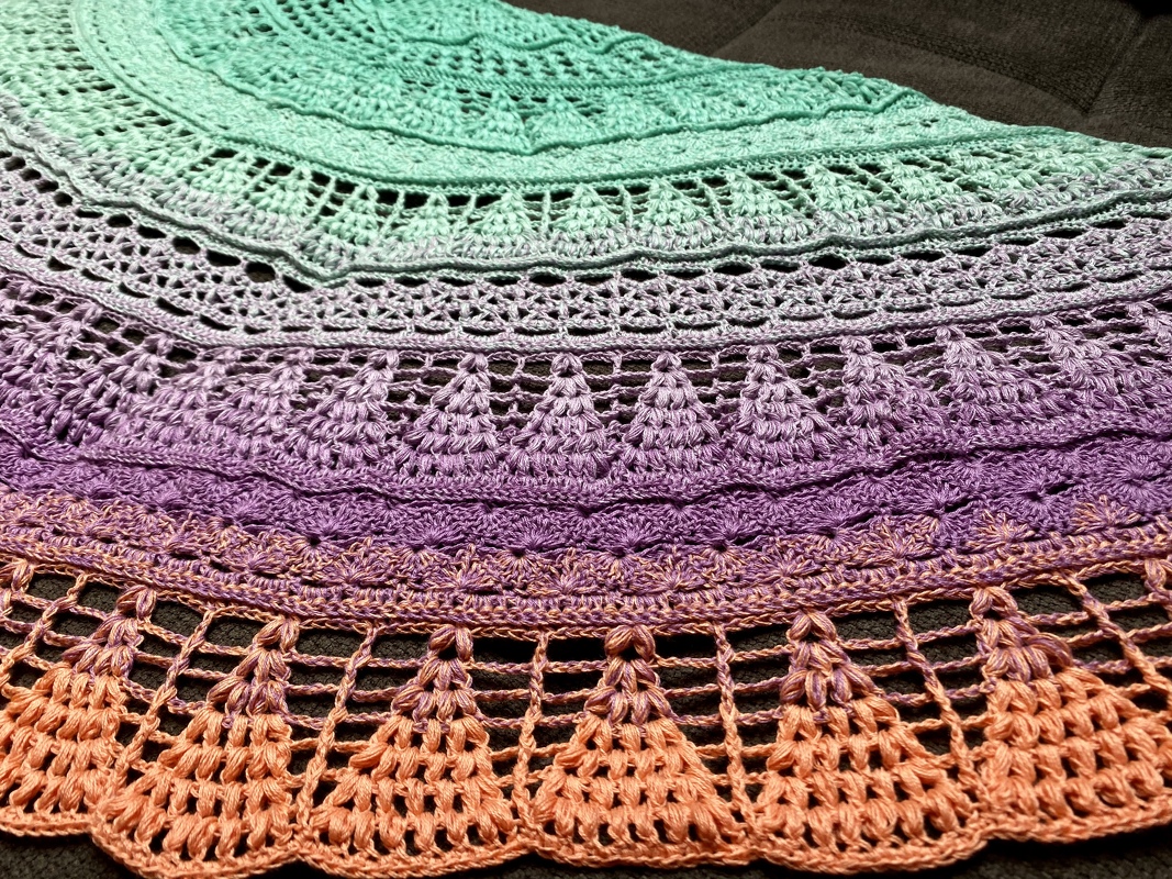 Anleitung Power of Wind - Halbmondtuch