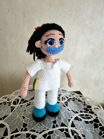 Hallo, hat alles gut geklappt   Habe den Kopf extra gehäkelt und dann angenäht um ihn besser zu besticken.